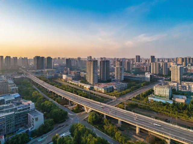 〖县城出行产值·2020出行行业市场占有率〗