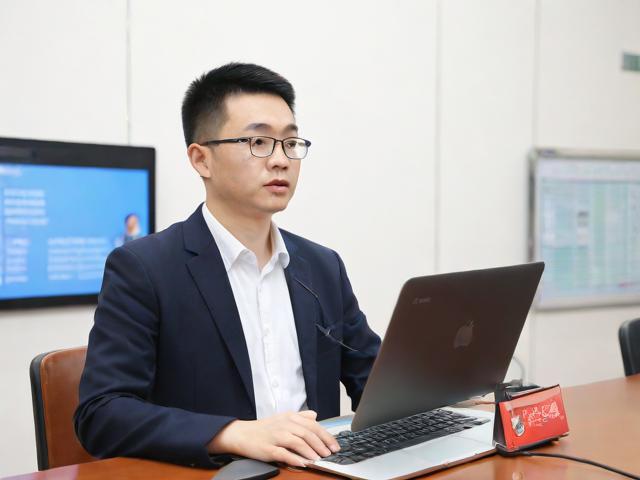播音和计算机(播音与主持专业学哪些课程)