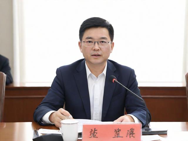 【张校金融学院,金融学院张健】