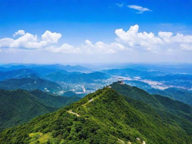 【各地名山介绍,各地名山在哪里】