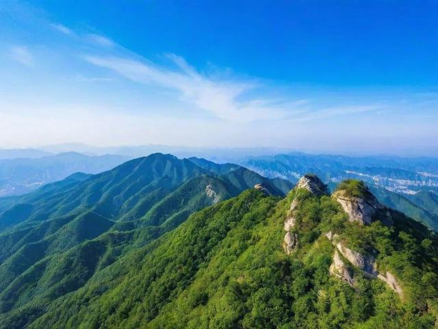 【各地名山介绍,各地名山在哪里】